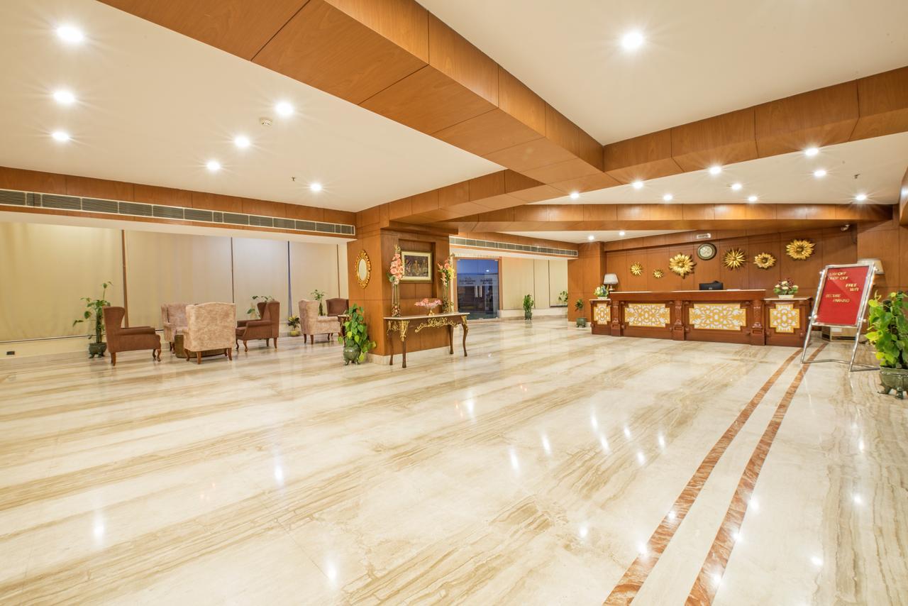 Hotel Celebration Gardens New Delhi Exterior photo